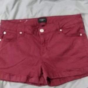 Celebrity Pink cuffed shorts